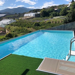 Trasforma il tuo giardino in un'oasi di relax con una piscina Benza, pagandola a rate!