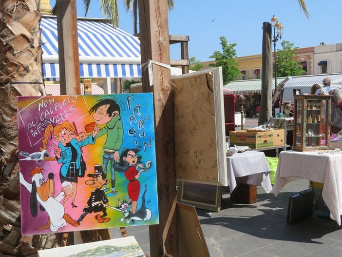 Tanti oggetti, tante curiosità: i marché à la brocante in Costa Azzurra Tanti oggetti, tante curiosità: i marché à la brocante in Costa Azzurra