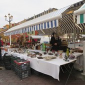 Tanti oggetti, tante curiosità: i marché à la brocante in Costa Azzurra
