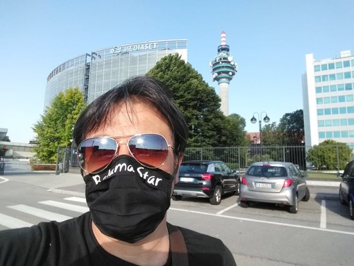 Da Sanremo agli studi Mediaset con Gerry Scotti: Alex Penna, titolare del Bahama Star, concorrente a “Caduta Libera” Da Sanremo agli studi Mediaset con Gerry Scotti: Alex Penna, titolare del Bahama Star, concorrente a “Caduta Libera”