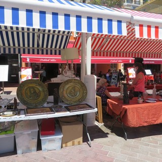 Un lunedì in Cours Saleya a Nizza