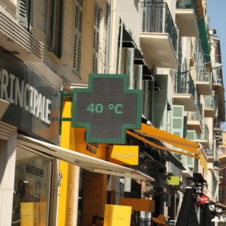 «Je ne sors plus»: sulla Costa Azzurra il caldo spinge alcuni residenti a valutare il trasferimento