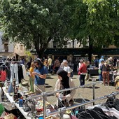Carros, vide grenier