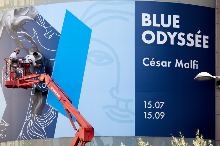 Fino al 15 settembre alla Galleria Nice Etoile la mostra "Blue Odyssee" di César Malfi Fino al 15 settembre alla Galleria Nice Etoile la mostra "Blue Odyssee" di César Malfi