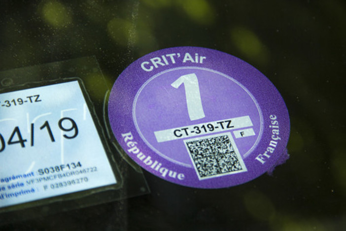 Nizza: dal 1° gennaio 2023 scatta la zona a traffico limitato per ragioni ambientali. Obbligatoria, per tutti, la vignette per circolare e sostare in centro Nizza: dal 1° gennaio 2023 scatta la zona a traffico limitato per ragioni ambientali. Obbligatoria, per tutti, la vignette per circolare e sostare in centro