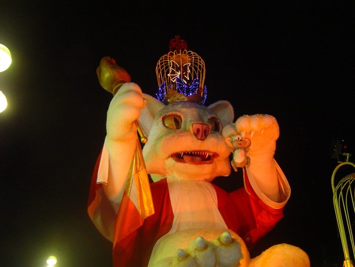 Cronaca e immagini dei carnevali di Nizza: riviviamo il …2008