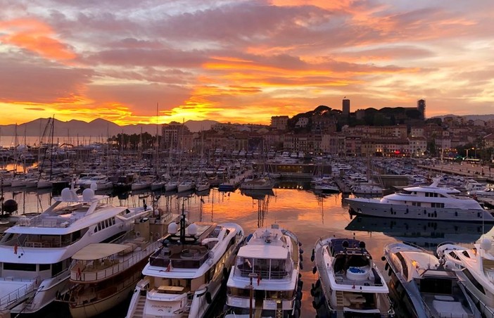 “Che piacere rivederci!”, il programma del mese di agosto di Cannes “Che piacere rivederci!”, il programma del mese di agosto di Cannes