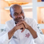 Marcel Ravin, chef pluristellato e padrino della prima edizione di “Oui, Chef!”, è chef esecutivo del Monte-Carlo Bay Hotel & Resort. È alla guida del Blue Bay Marcel Ravin, due stelle Michelin, e di Elsa, una stella Michelin. Marcel Ravin, chef pluristellato e padrino della prima edizione di “Oui, Chef!”, è chef esecutivo del Monte-Carlo Bay Hotel & Resort. È alla guida del Blue Bay Marcel Ravin, due stelle Michelin, e di Elsa, una stella Michelin.