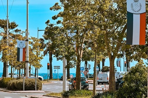 Cagnes-sur-Mer cambia volto: nuova identità visiva per una città più moderna e riconoscibile