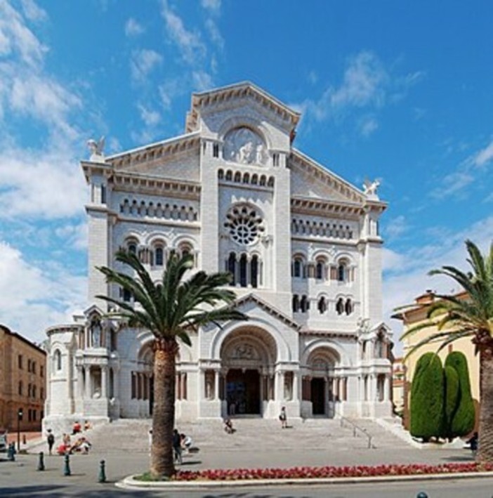 Cattedrale di Monaco: situata nel cuore del Principato, è la chiesa principale della Diocesi di Monaco, luogo di culto, preghiera e celebrazioni liturgiche guidate dall’arcivescovo. Cattedrale di Monaco: situata nel cuore del Principato, è la chiesa principale della Diocesi di Monaco, luogo di culto, preghiera e celebrazioni liturgiche guidate dall’arcivescovo.