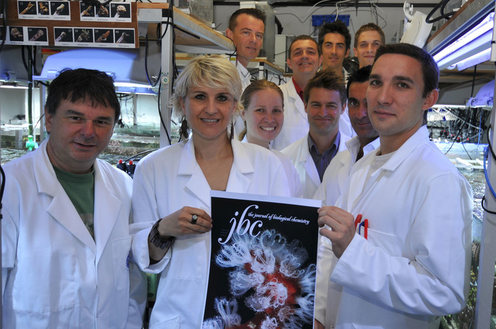 I ricercatori dell’équipe di fisiologia e biochimica e il Pr Denis Allemand al CSM. ©CSM