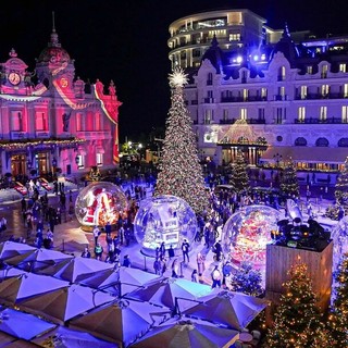 Il Natale arriva al Casino Café de Paris con un calendario dell’Avvento da sogno