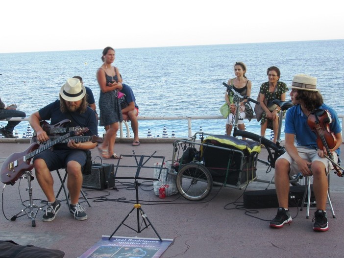 "Concertino serale" di Lucia Grosso "Concertino serale" di Lucia Grosso