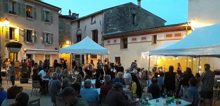 Cipières, mercato di Natale Cipières, mercato di Natale