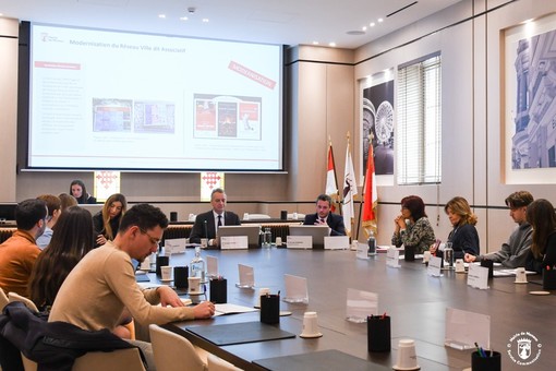 Un momento della conferenza stampa al Comune di Monaco