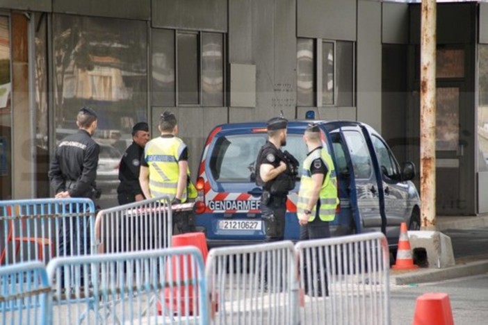 Dopo l'attentato di Nizza il Presidente Macron vuole rivedere Schengen e rafforzare i controlli alle frontiere
