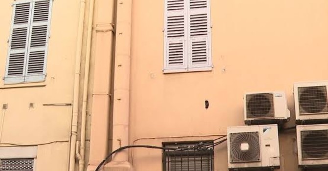 Nizza, clima rovente e vincoli Unesco: la battaglia delle facciate senza condizionatori Nizza, clima rovente e vincoli Unesco: la battaglia delle facciate senza condizionatori