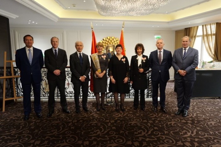 Monaco, consegnate le medaglie dell'Ordine Cavalleresco Pro Merito Melitensi del Sovrano Ordine di Malta Monaco, consegnate le medaglie dell'Ordine Cavalleresco Pro Merito Melitensi del Sovrano Ordine di Malta