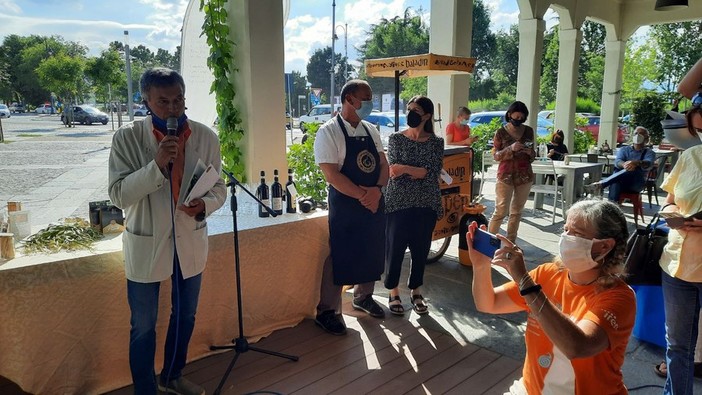 Il nuovo Comitato di Condotta Slow Food di Cuneo e Valli si presenta con una degustazione (FOTO) Il nuovo Comitato di Condotta Slow Food di Cuneo e Valli si presenta con una degustazione (FOTO)