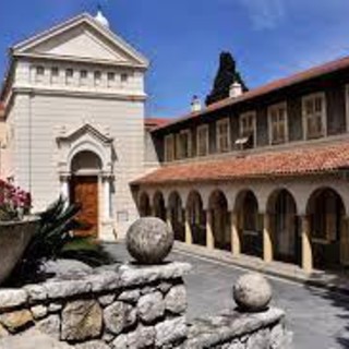 Le suore Clarisse stanno per lasciare il monastero di Cimiez