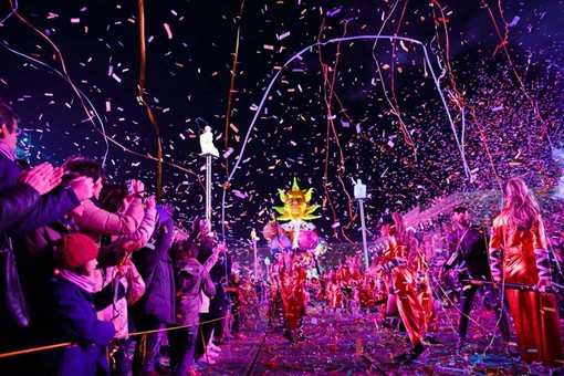 Carnevale di Nizza 2026: aperta la biglietteria online per l’edizione “Vive la Reine”