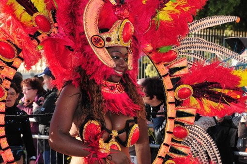 Il Carnevale di Nizza e le sue Battaglie dei Fiori a maggio sfileranno in Cina