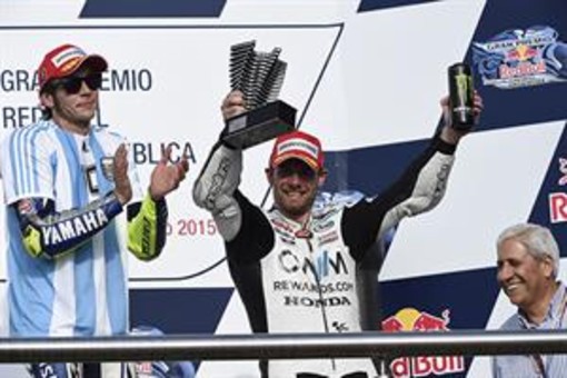 LCr Honda di Montecarlo festeggia il terzo posto al Moto Gp di Argentina di Cal Crutchlow