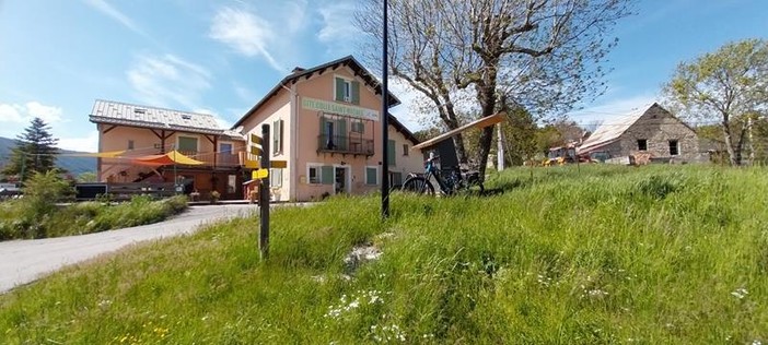 La Colle Saint Michel, Meallis e Fugeret. Fotografie di Danilo Radaelli La Colle Saint Michel, Meallis e Fugeret. Fotografie di Danilo Radaelli