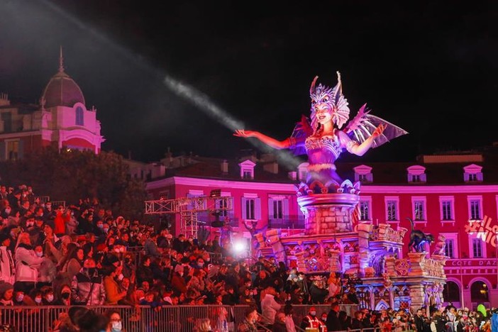 Immagini dal Carnevale di Nizza del 2022