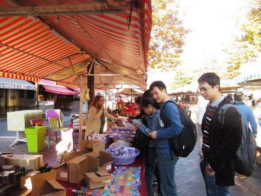 Il mercato di Cours Saleya a Nizza