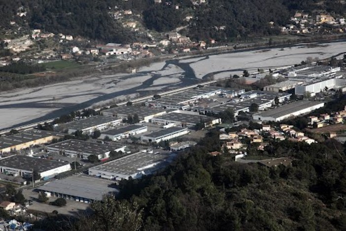 Carros, zone industrielle