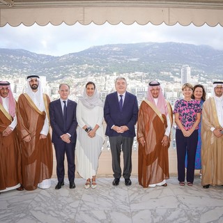 La delegazione saudita con le autorità monegasche (Foto: Gouvernement Monaco)
