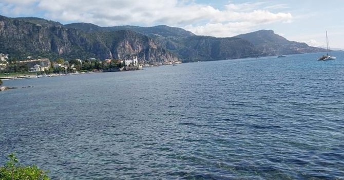 Da Beaulieu a Saint Jean Cap Ferrat, fotografie di Danilo Radaelli Da Beaulieu a Saint Jean Cap Ferrat, fotografie di Danilo Radaelli