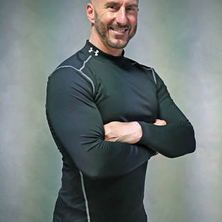 Il personal trainer sanremese Davide Nevrkla ha iniziato a collaborare con il famoso magazine “For Men” in qualità di esperto di fitness in materia hi-tech, virtual reality e attrezzi di nuova generazione