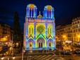 Dicembre: Illuminata la facciata di Notre Dame. Estrosi: “Qualunque sia la prova, Nizza rimane in piedi”