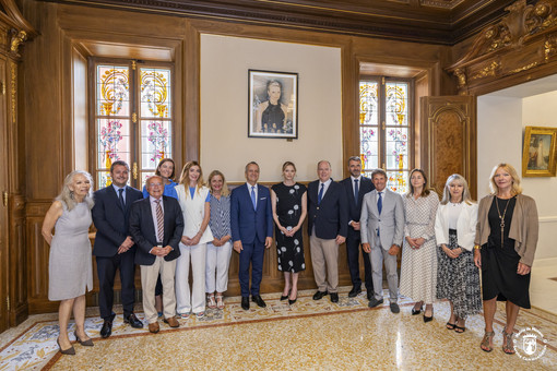 Due nuovi ritratti arricchiscono la Salle des Mariages di Monaco Due nuovi ritratti arricchiscono la Salle des Mariages di Monaco