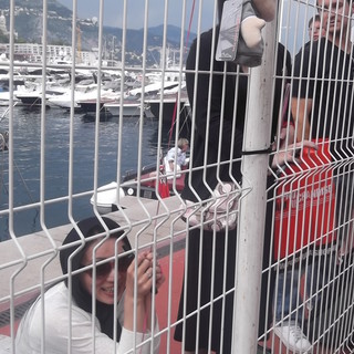 A caccia di autografi al GP di Montecarlo