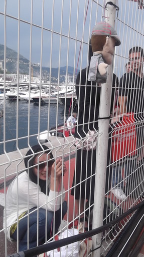 A caccia di autografi al GP di Montecarlo A caccia di autografi al GP di Montecarlo