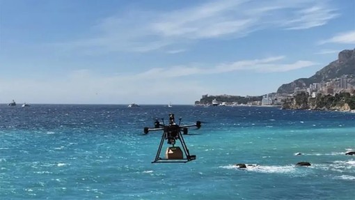 Droni al posto dei tender: sulla Costa Azzurra decolla la rivoluzione delle consegne agli yacht