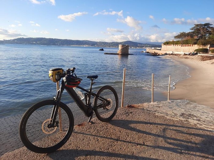 Golf Juan e dintorni, fotografie di Danilo Radaelli Golf Juan e dintorni, fotografie di Danilo Radaelli