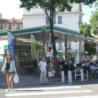 A Nizza un bonus carburante per chi lavora