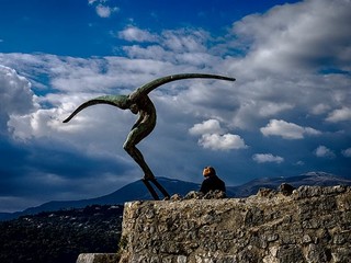 "L'envol" realizzato da Jean-Marie Fondacaro a Saint-Paul-de-Vence "L'envol" realizzato da Jean-Marie Fondacaro a Saint-Paul-de-Vence