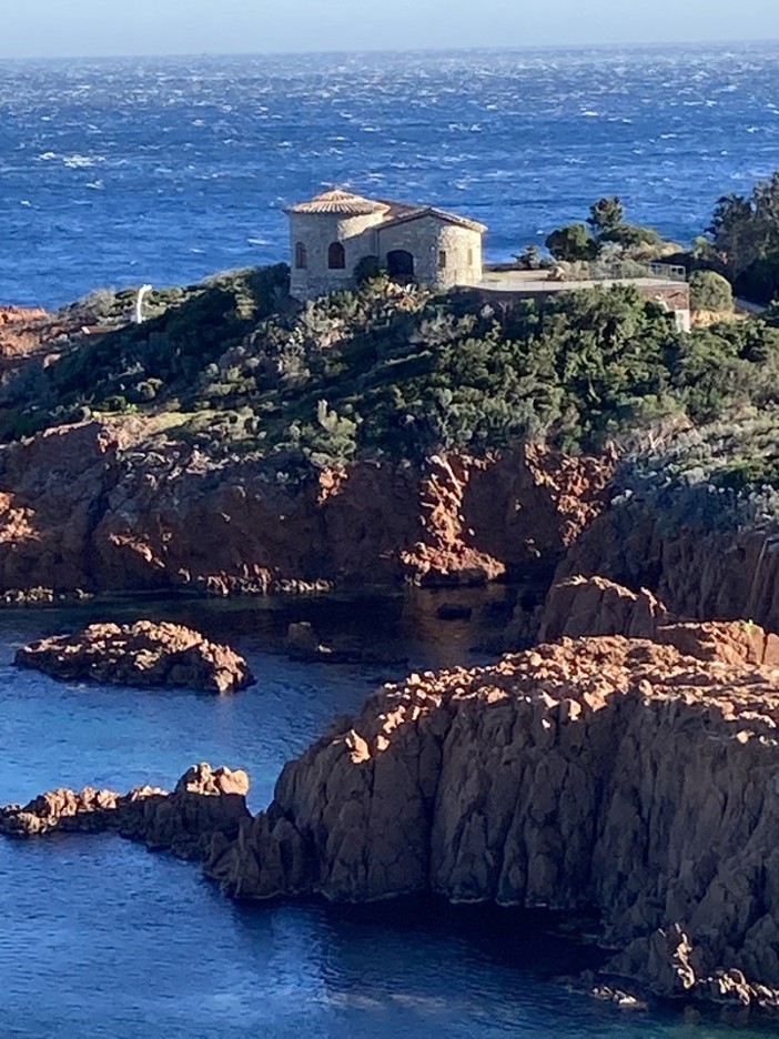 "Le luci dell'Esterel", fotografia di Mietta Tondelli "Le luci dell'Esterel", fotografia di Mietta Tondelli