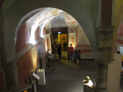 Entrata di un museo a Nizza