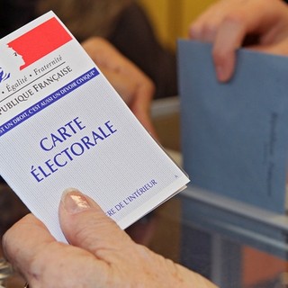 Elezioni comunali in Francia: come funziona il voto e quanto guadagna un sindaco