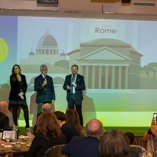 Evolution Horizon Award﻿ 2025: Flavio Di Muro﻿ consegna il premio Eha Italia-Monaco