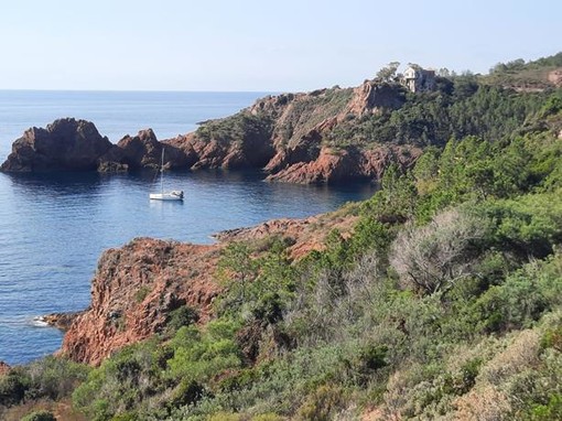 Estérel e dintorni, fotografie di Danilo Radaelli Estérel e dintorni, fotografie di Danilo Radaelli