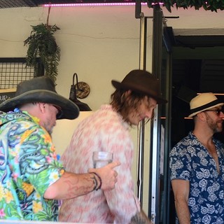 "E' qui la festa?", fotografia di Silvia Assin