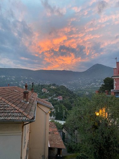 Tramonto a Falicon di Nicole Geron Tramonto a Falicon di Nicole Geron