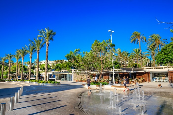Fontaine de l’espace Grand Large du Port Canto © Mairie de Cannes Fontaine de l’espace Grand Large du Port Canto © Mairie de Cannes